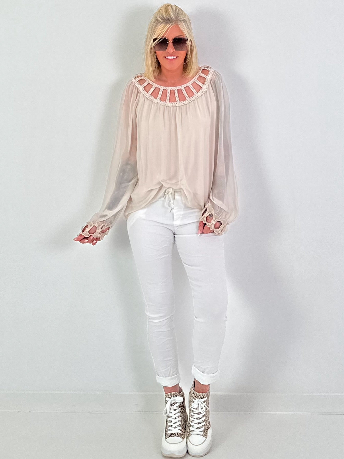 Silk tunic with crochet neckline - beige