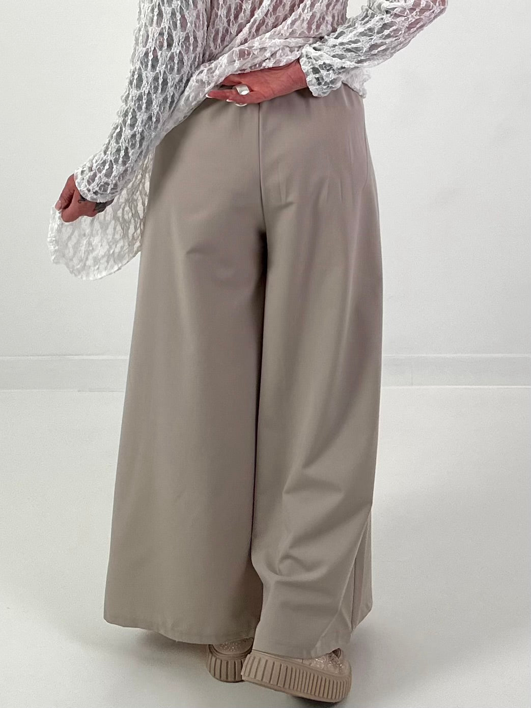 Wide Leg Hose mit Bundfalten - beige