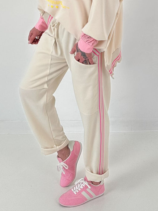 Hose mit großen aufgesetzten Taschen - beige