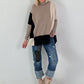 Oversized fijngebreide trui met stulpzakken – beige-taupe-zwart