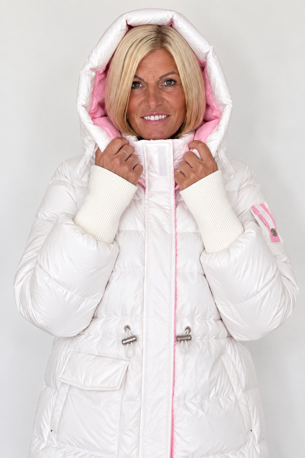 Winter jacket with cuffs and hood - white-pink