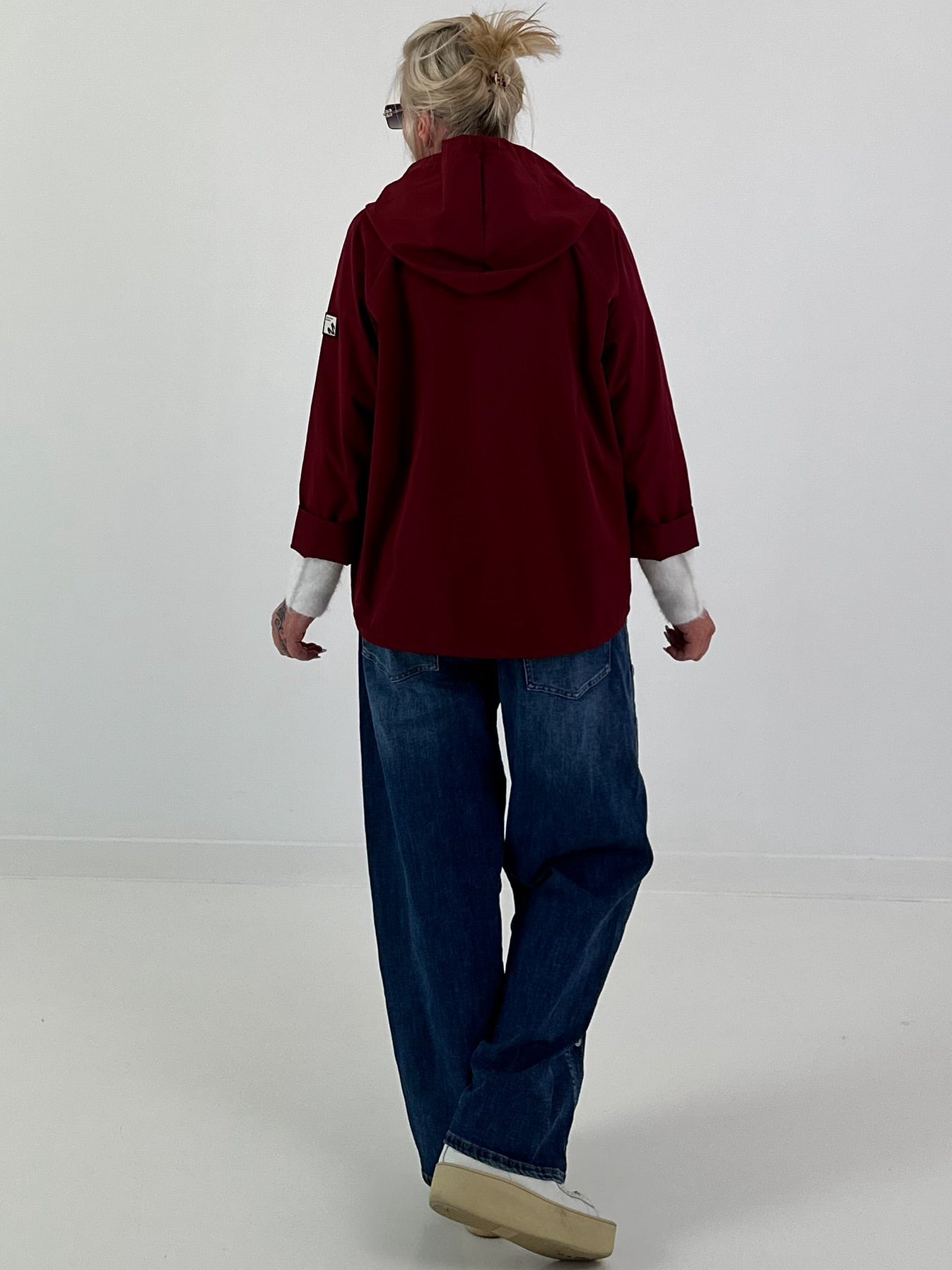 Light jacket with hood - bordeaux