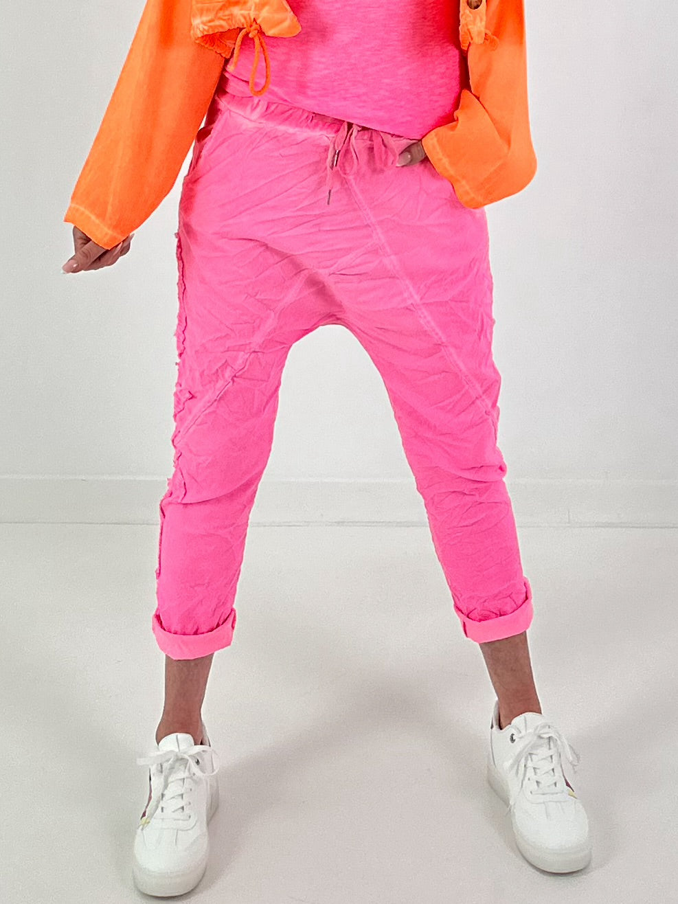 Baggy trousers OK - neon pink