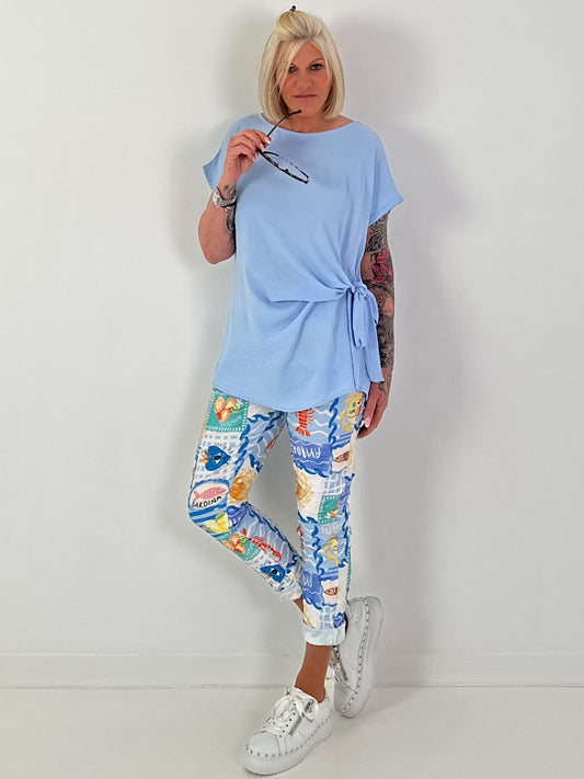 Blusenshirt mit seitlichem Bindeknoten - hellblau