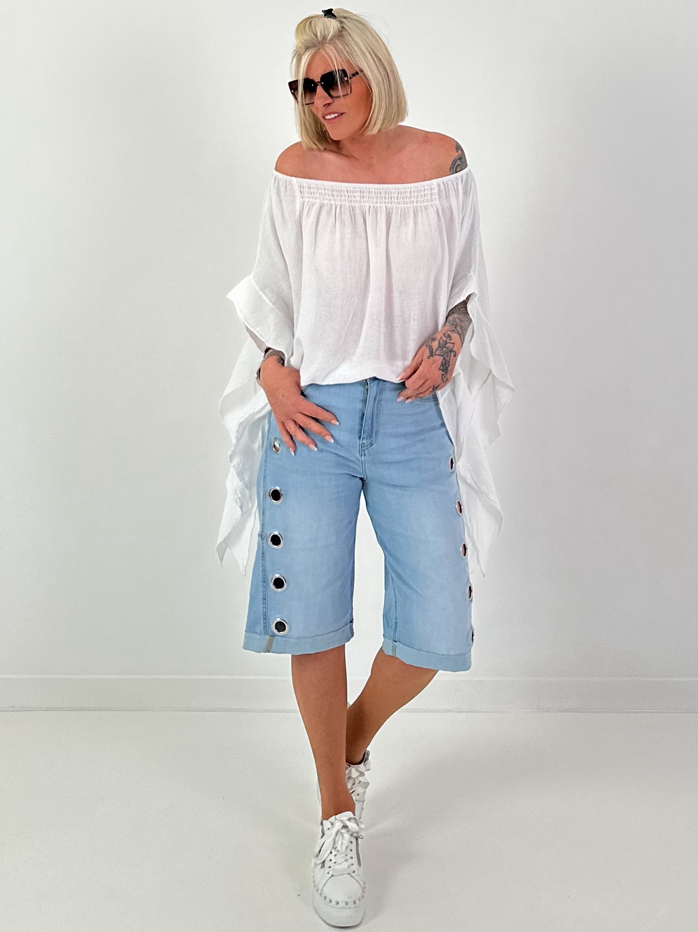 Tunic with side ruffles - white