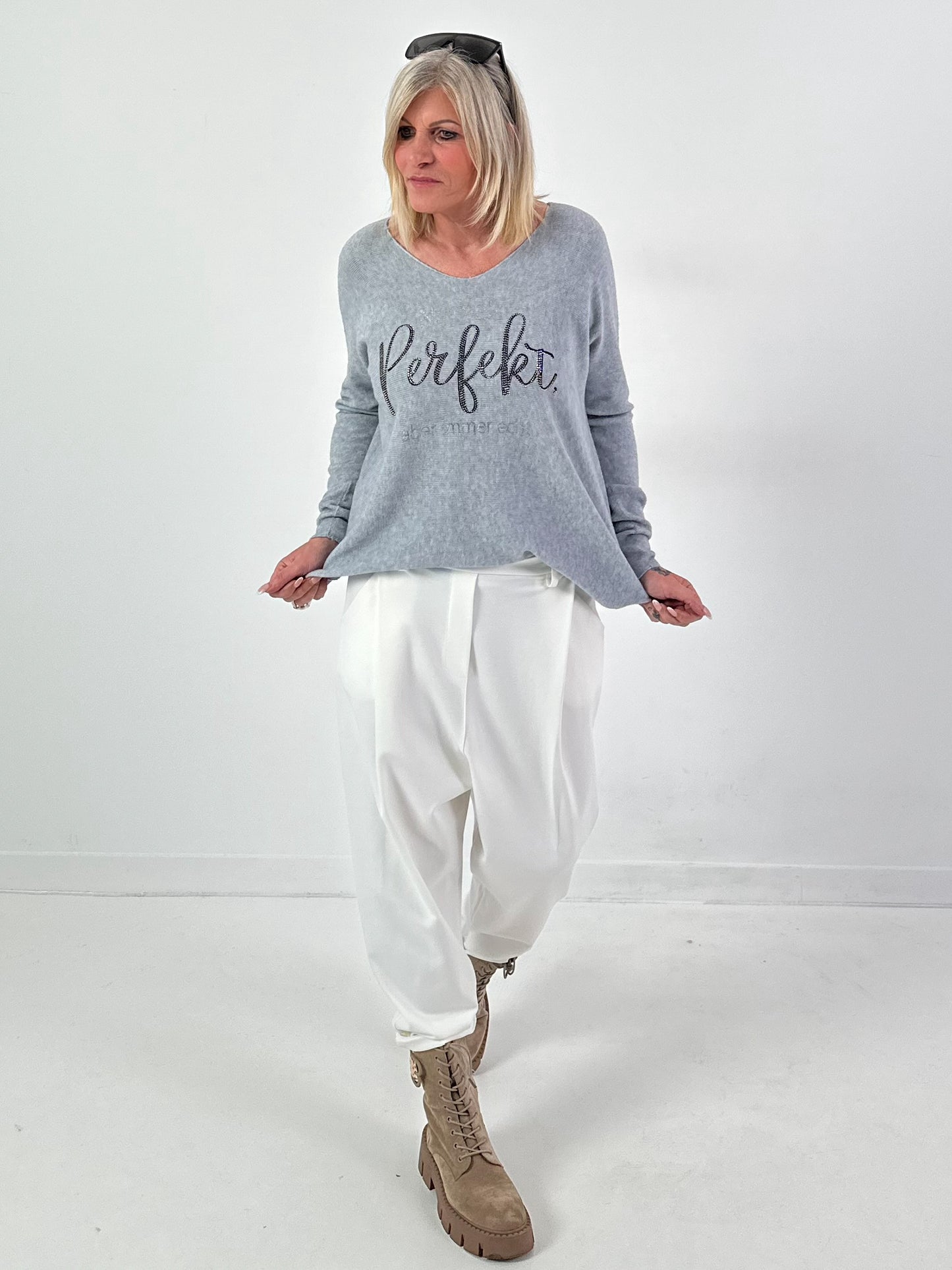 V-hals pullover model "Always Authentic" - grijs