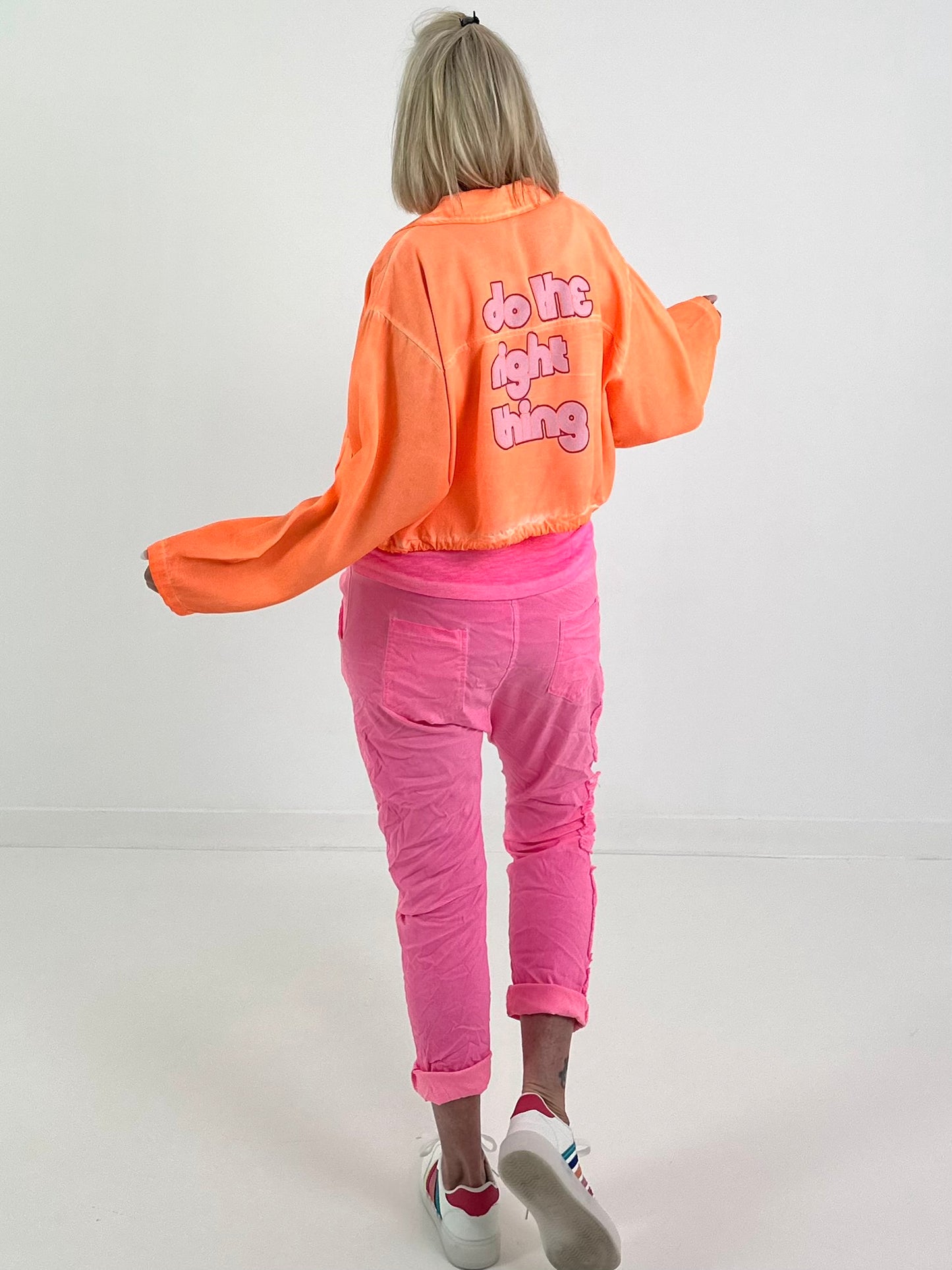 Short jacket with back print - neon orange