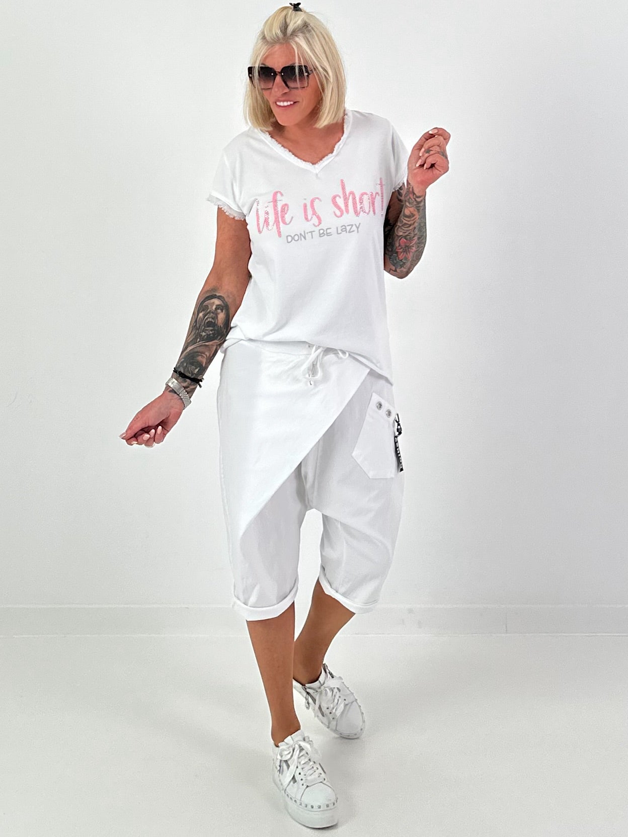 T-Shirt Life Is Short - white