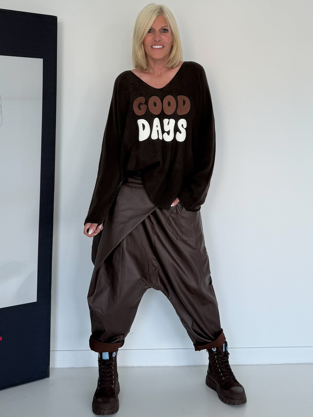 Oversized trui Good Days - mokka