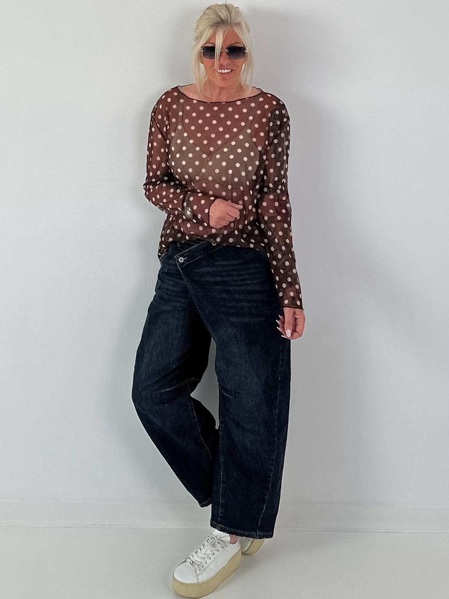 Mesh Shirt mit Punkten - mokka