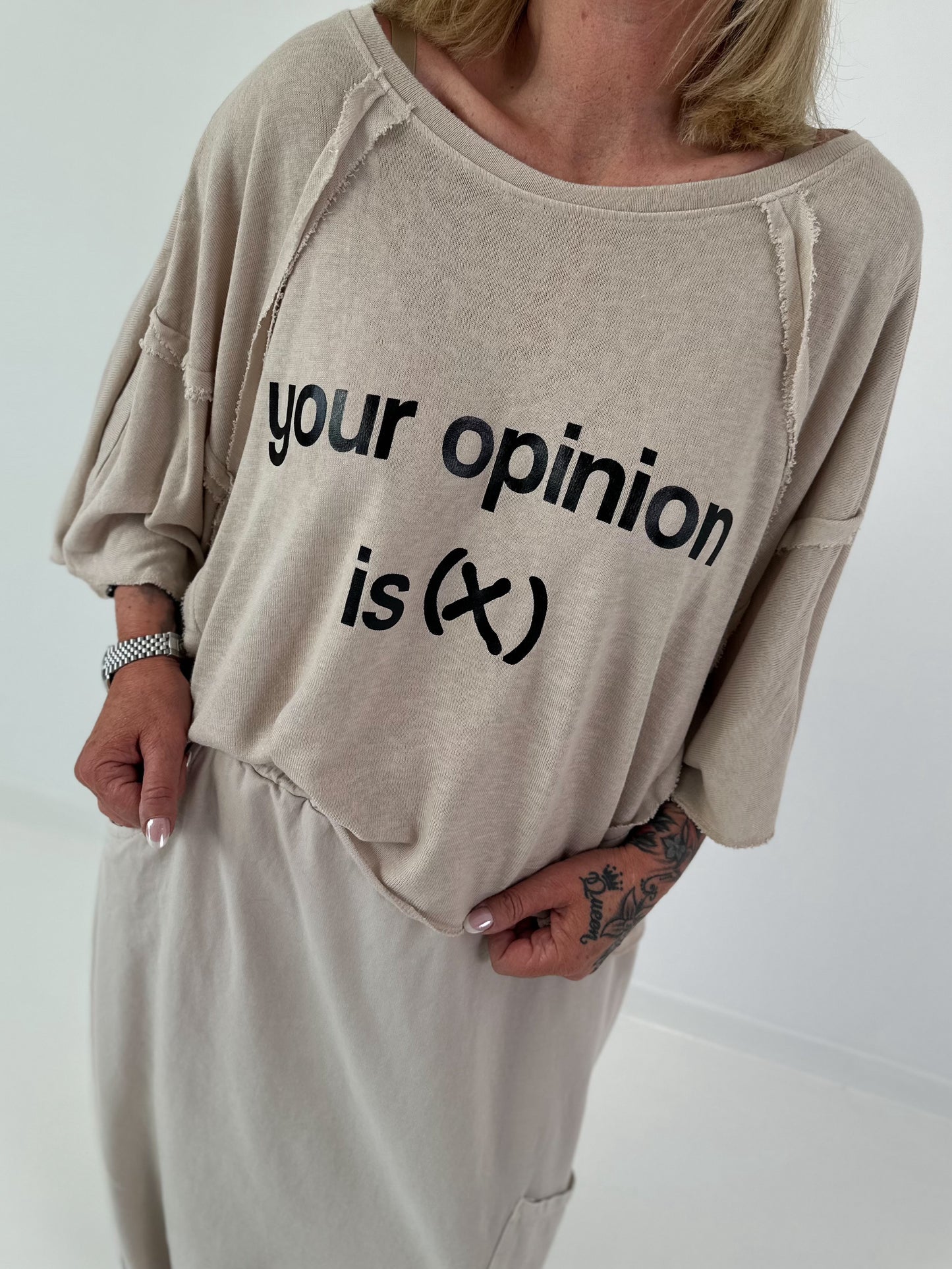 Oversized Strick Shirt mit Statement Print - beige
