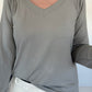 Basic Shirt mit V-Neck - taupe