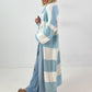 Maxi gebreide jas model "Soft Stripe" - blauw en wit