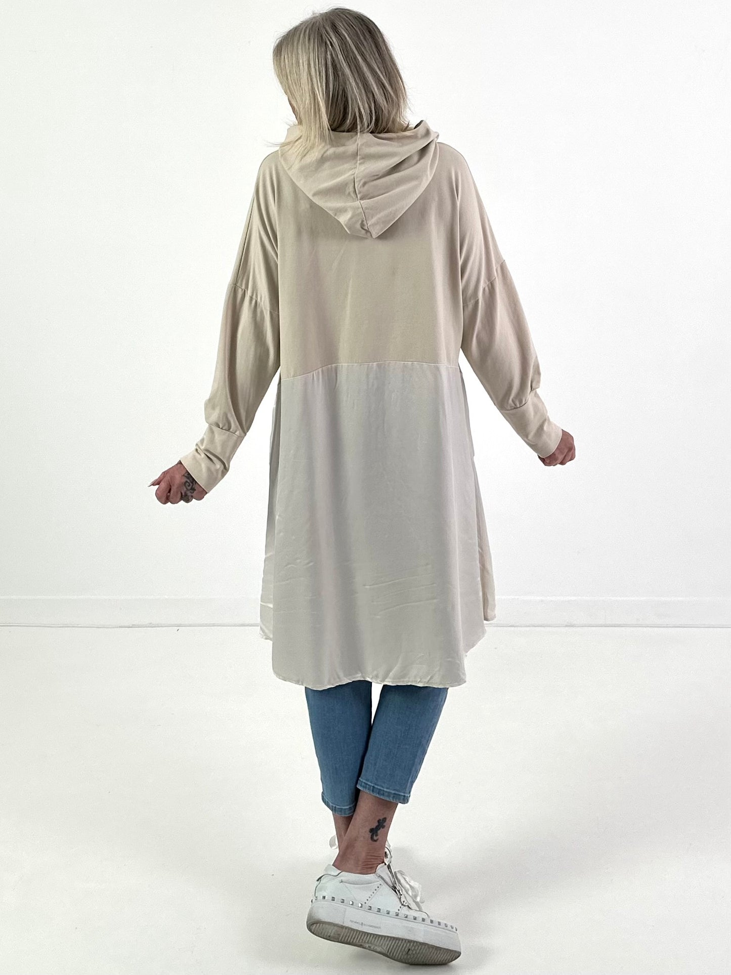 Hoodie Modell "Sparkle Skull" - beige