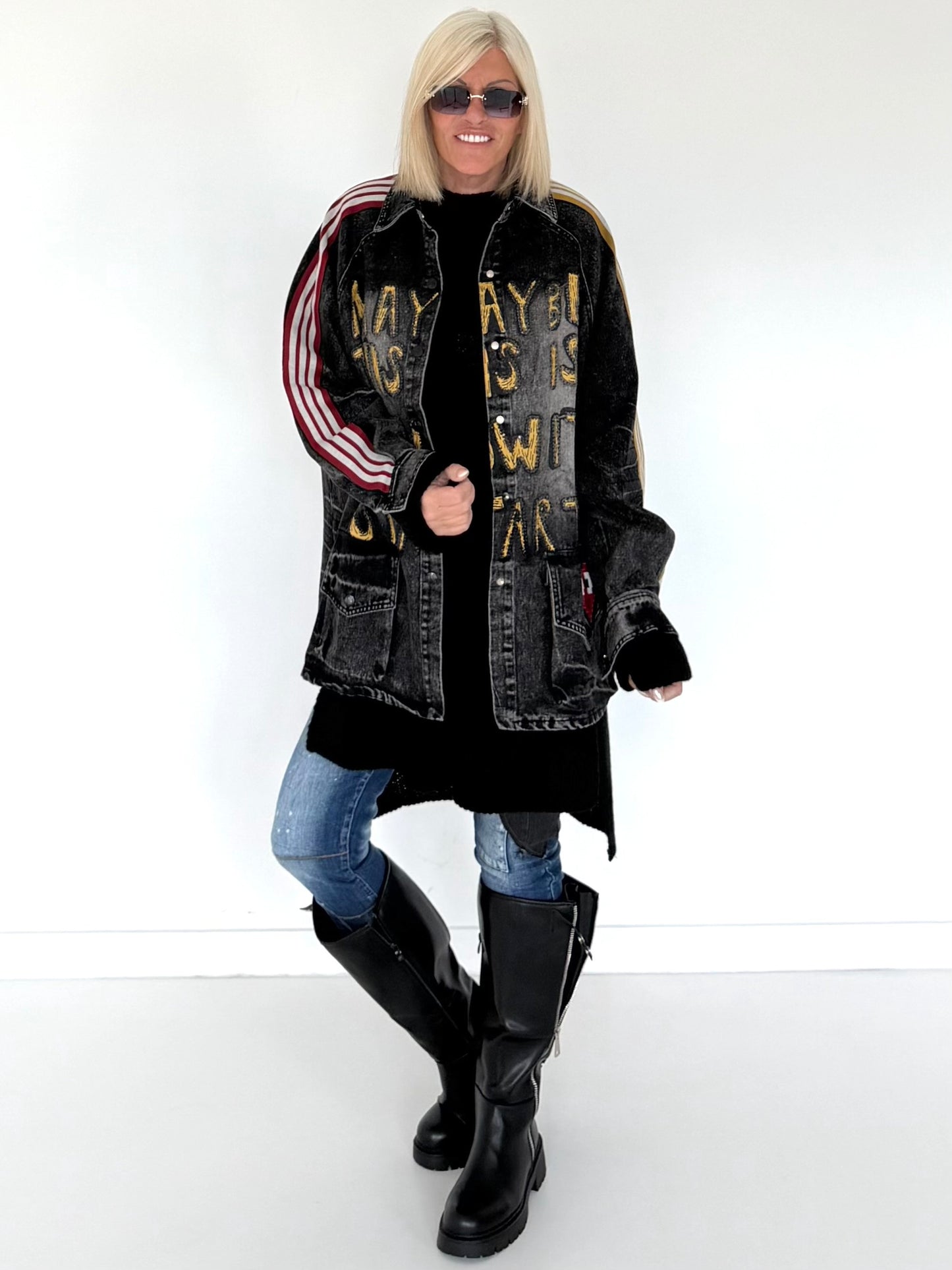 Oversized Jeansjacke mit Pailletten - used-black ( lieferbar ab ca. 01.09.26)