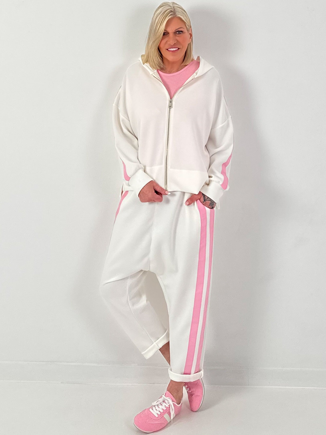 Sweat Baggy mit Streifen - weiss