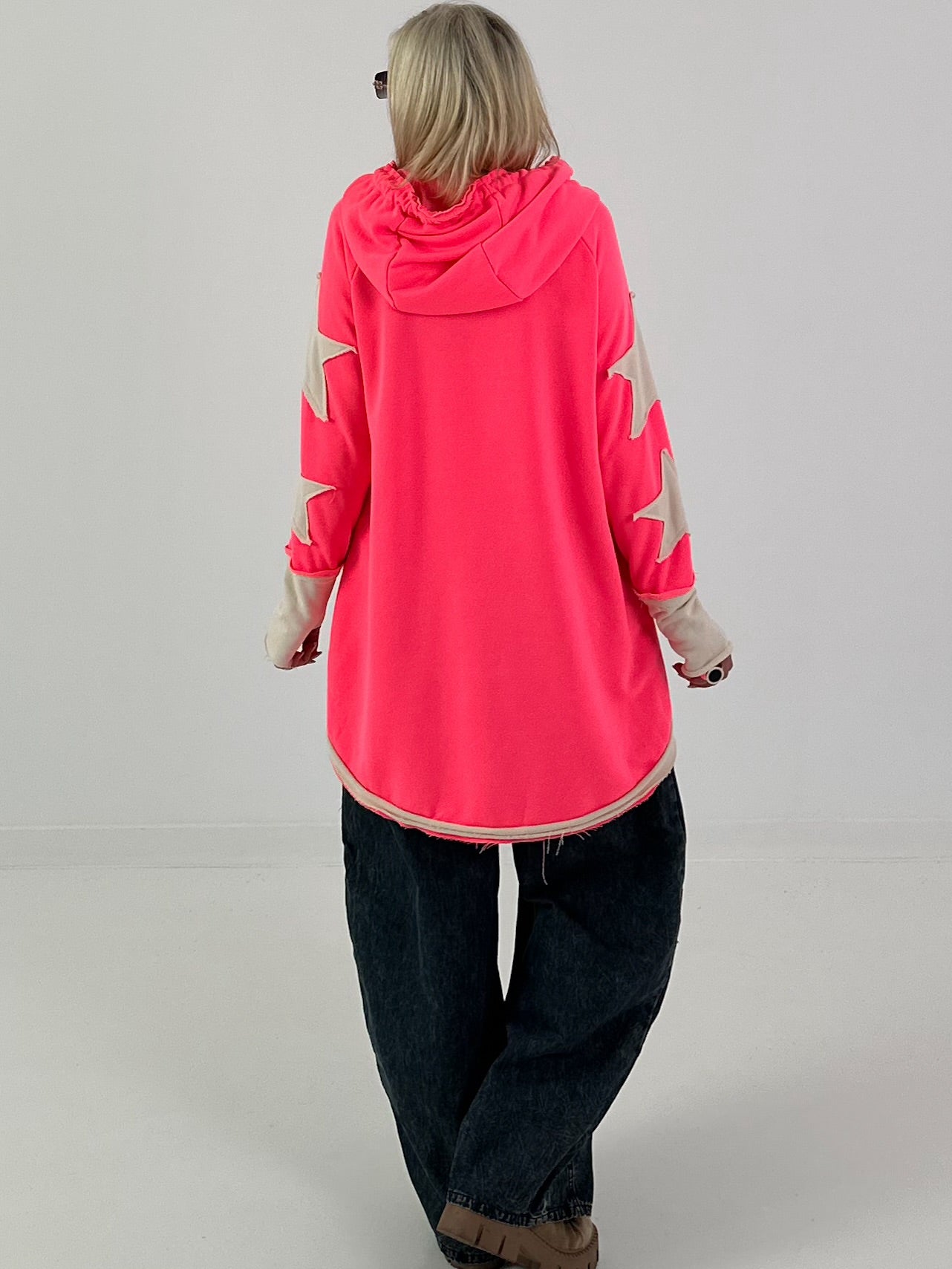 Lässiger Long Hoodie mit Daumenloch und trendigen Sternenelementen - neonpink