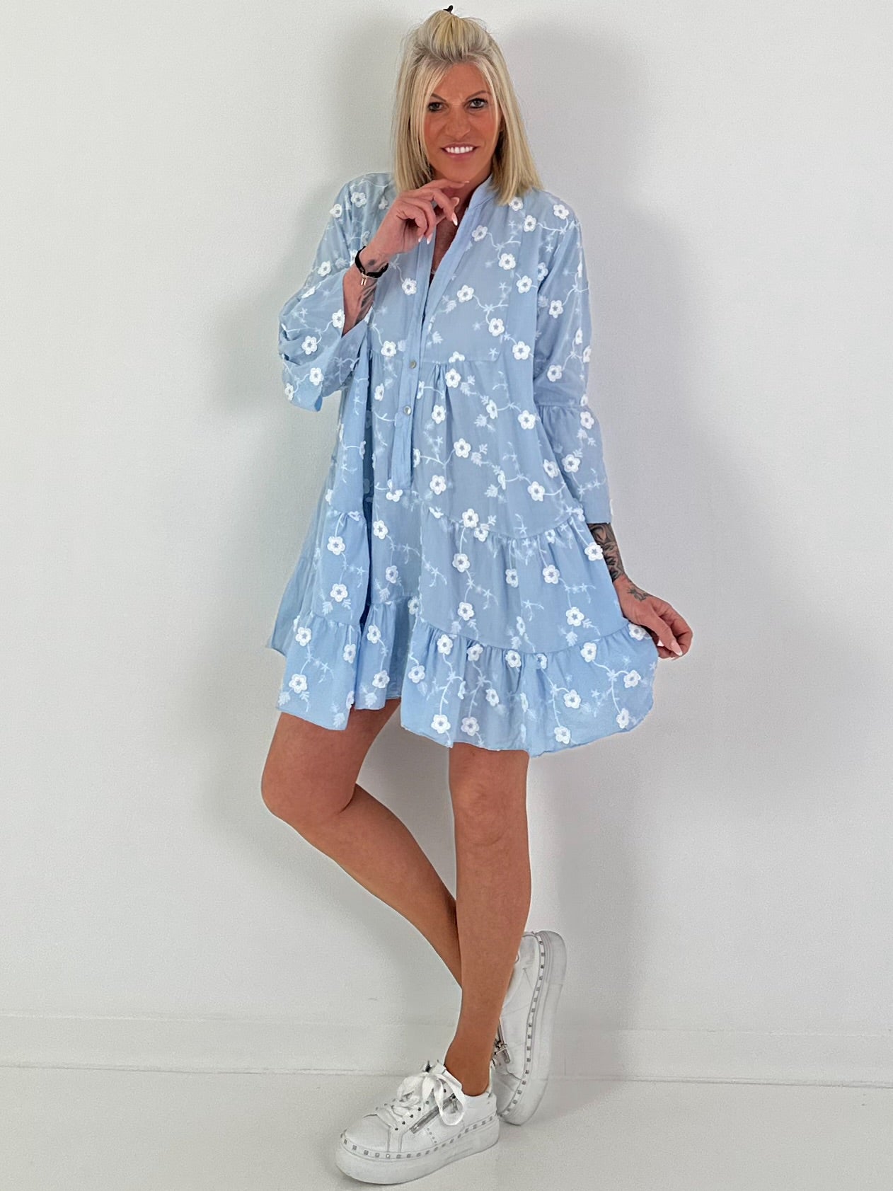 Tunic/dress with floral pattern - light blue