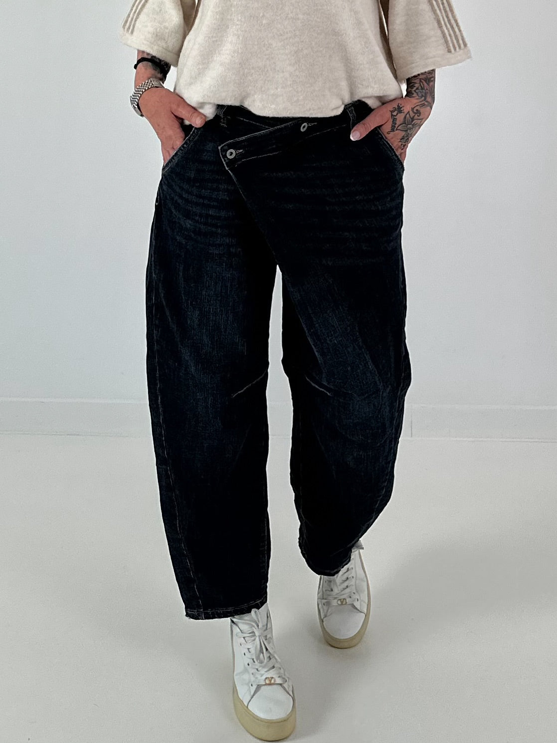 Ballon Jeans mit asymmetrischem Bund - denim