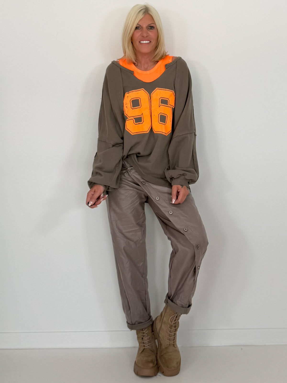 Sweater 96 - taupe-neonorange
