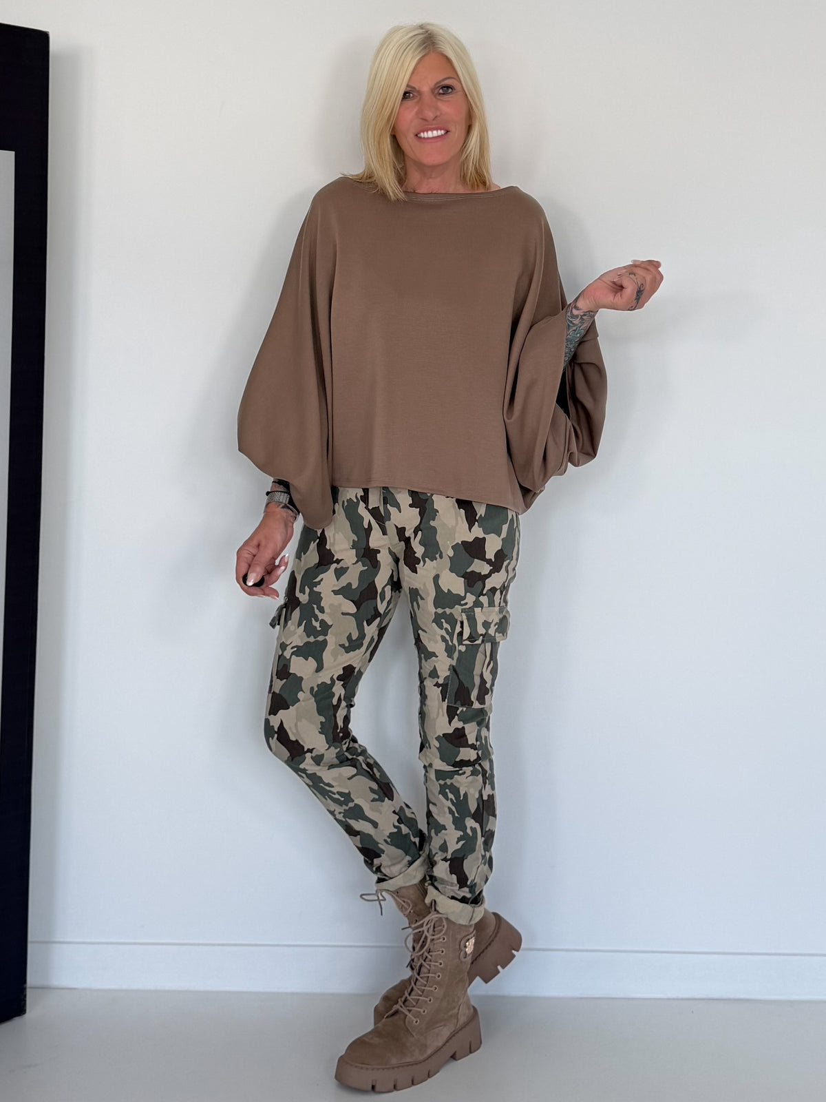Sweater mit raffinierten Turn-Up-Ärmeln - taupe