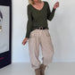 Rippshirt mit fransigem V-Ausschnitt - oliv