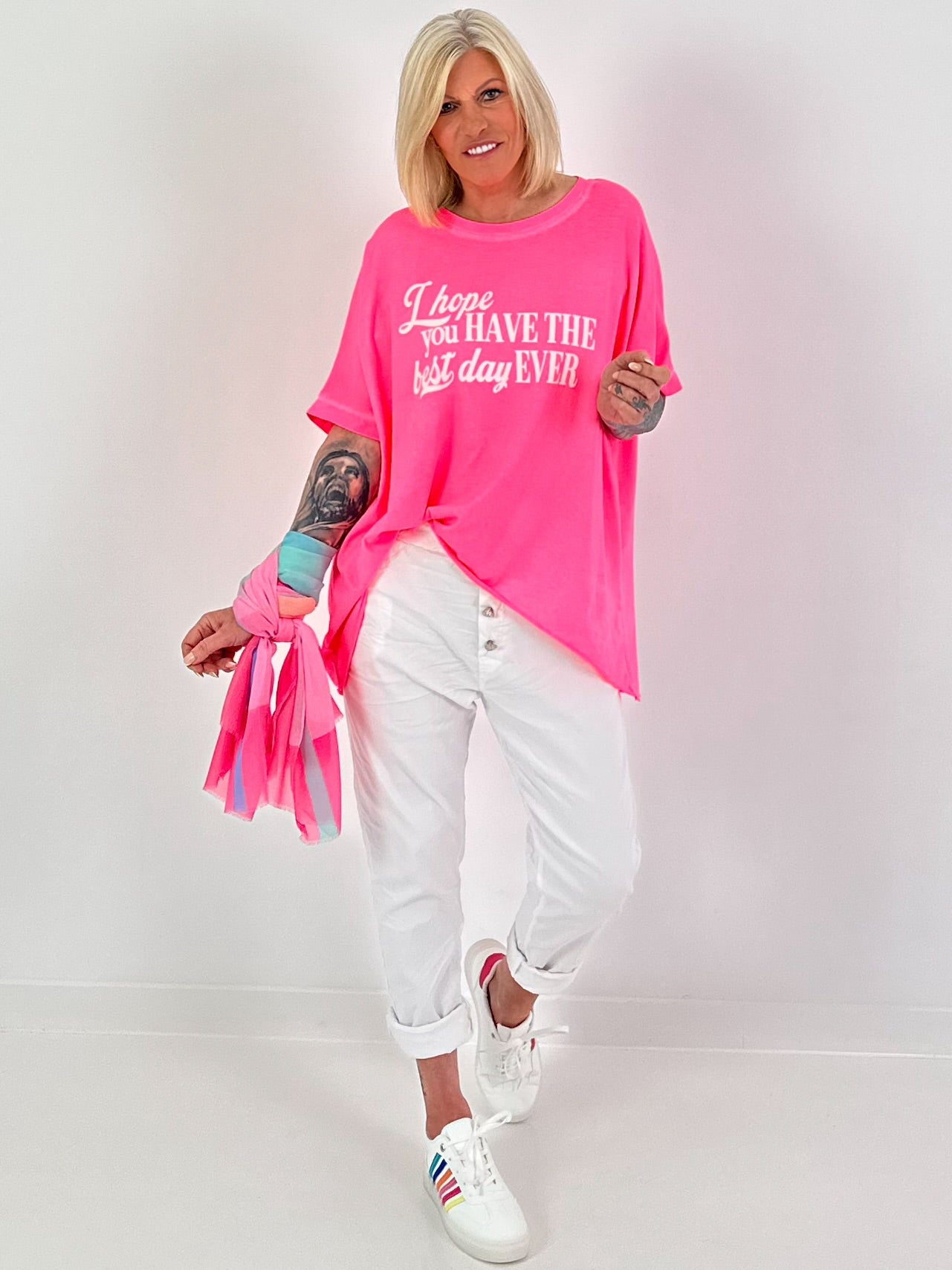 Boyfriend Hose mit Herzknöpfen - weiss