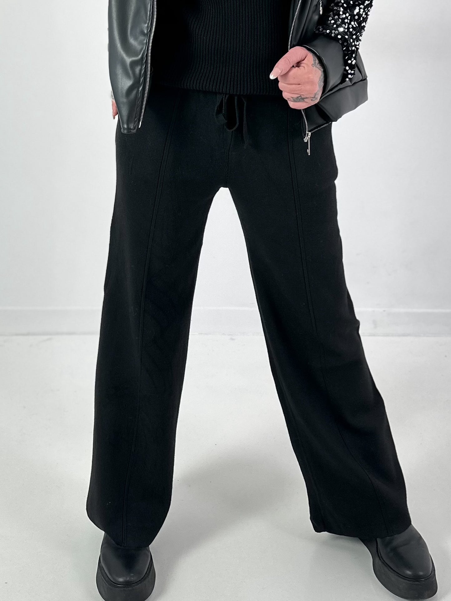 Knit trousers model "Weave&amp;Wear" - black