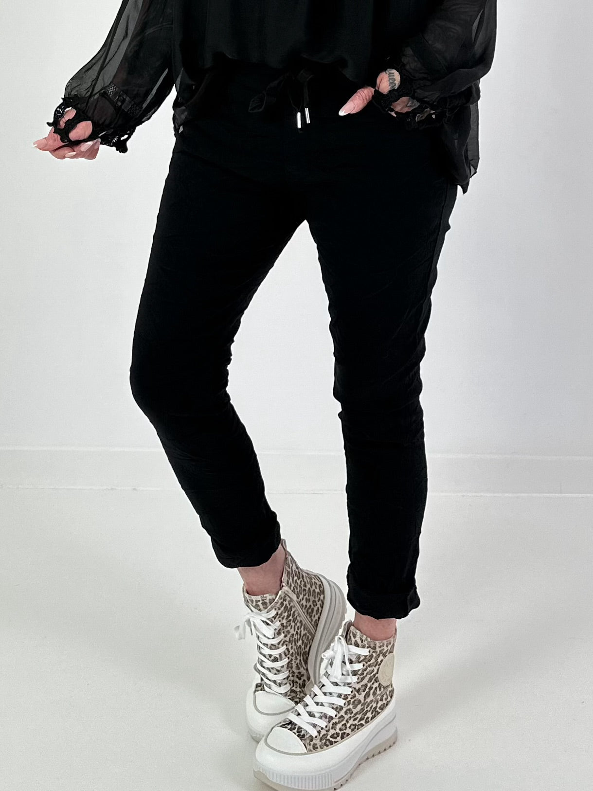 Basische joggingbroek met trekkoord - zwart