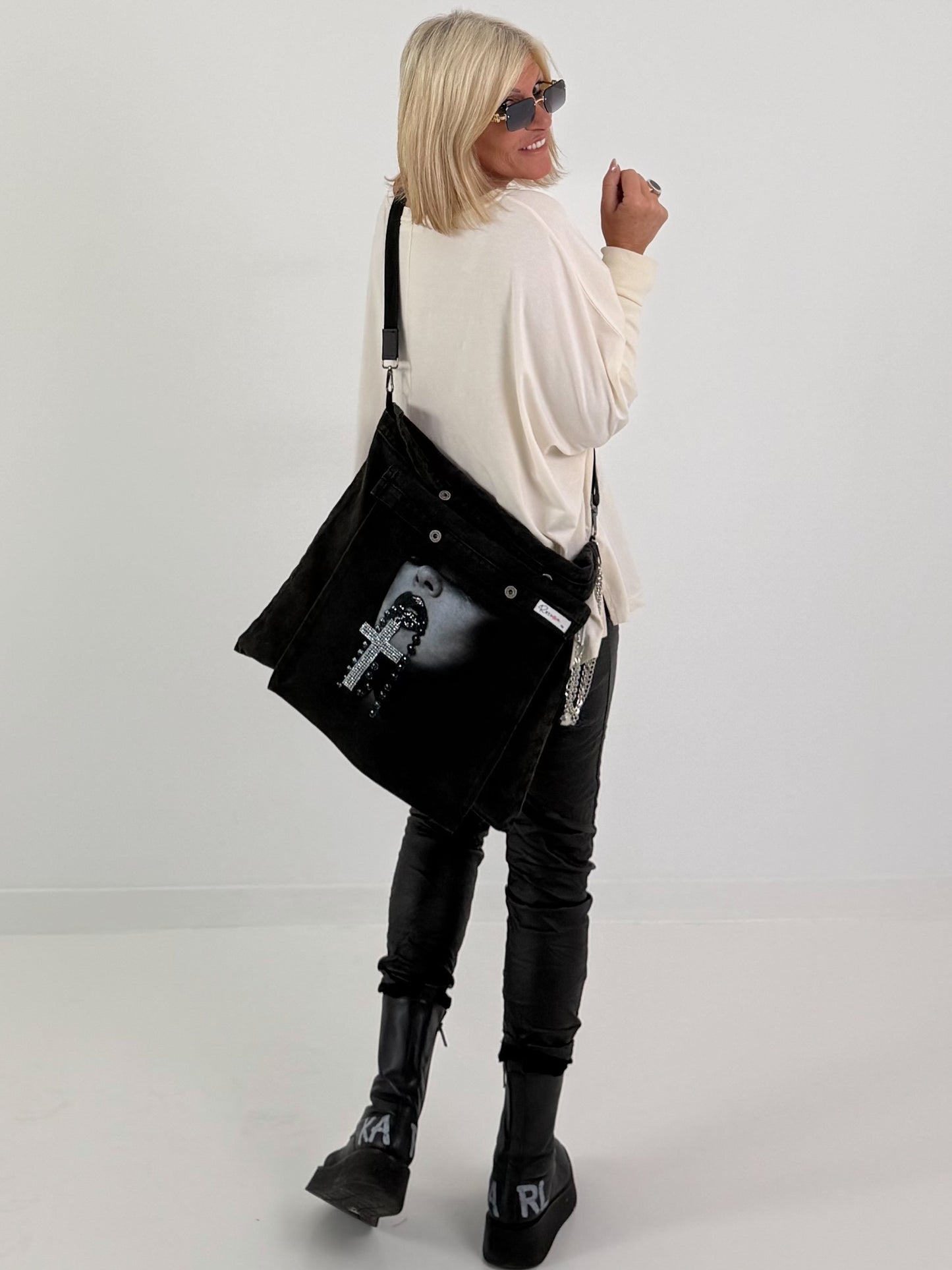 Sweater mit Stulpenärmeln und Strassmotiv Woman - beige