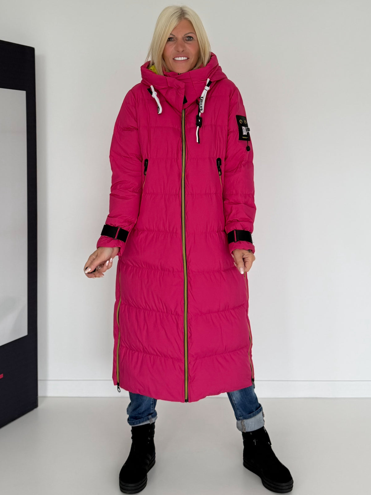 Daunenmantel mit Kapuze - pink
