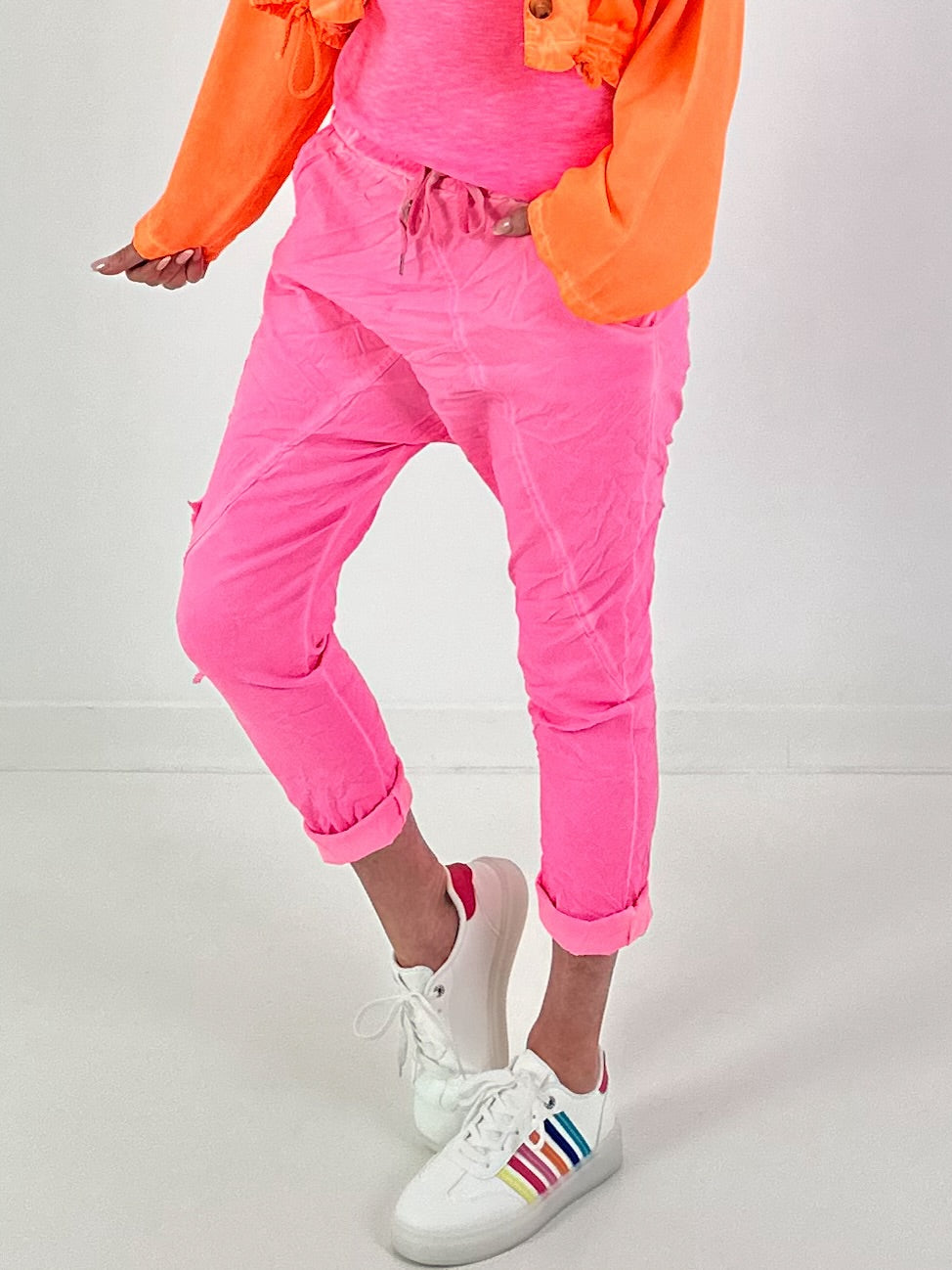 Baggy trousers OK - neon pink