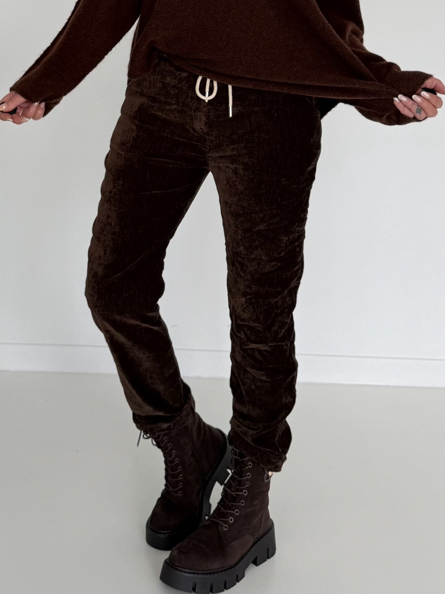 Hose in Knit-Look mit elastischem Bund - mokka