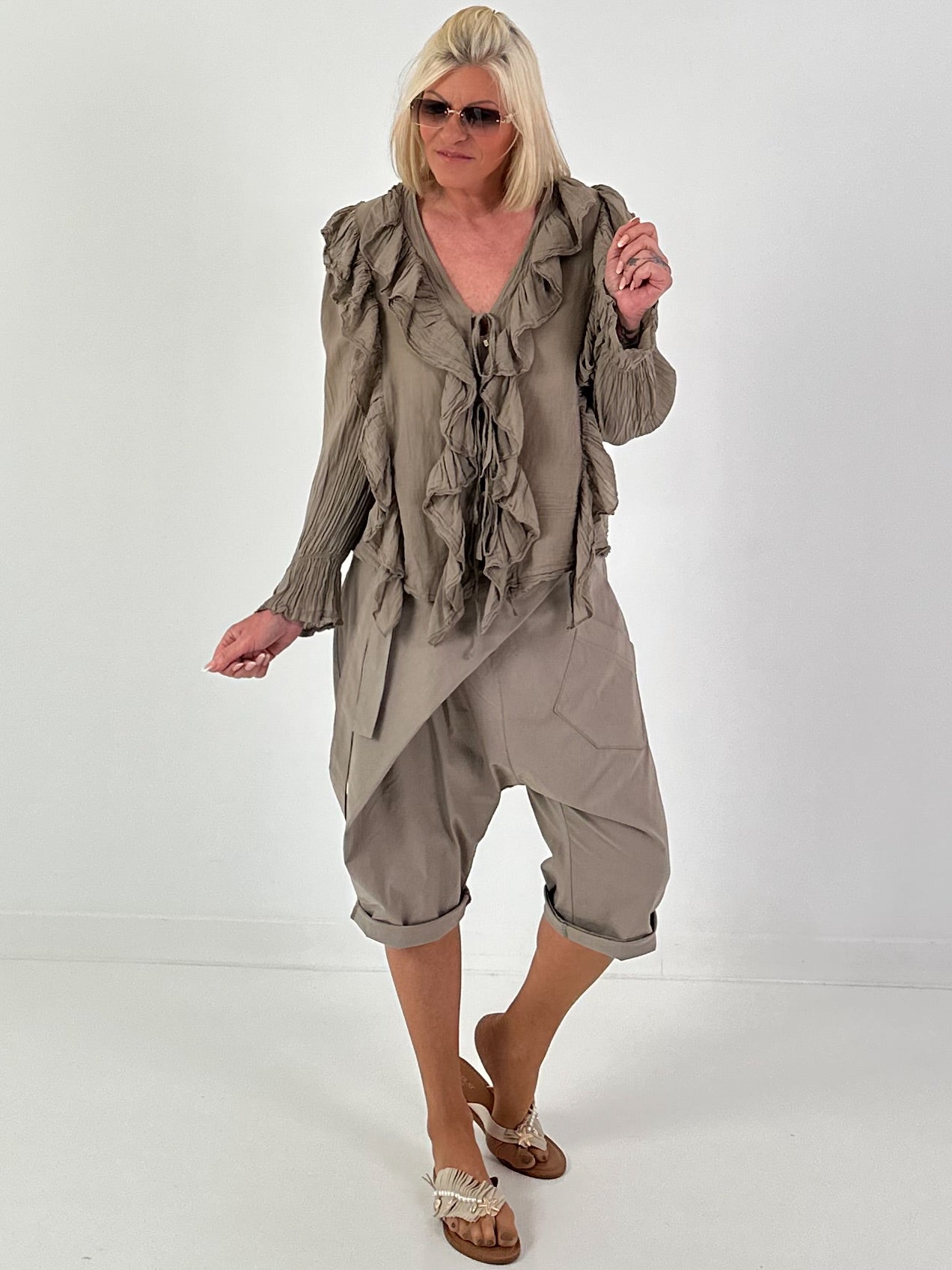 Short Baggy with Overlay - Taupe
