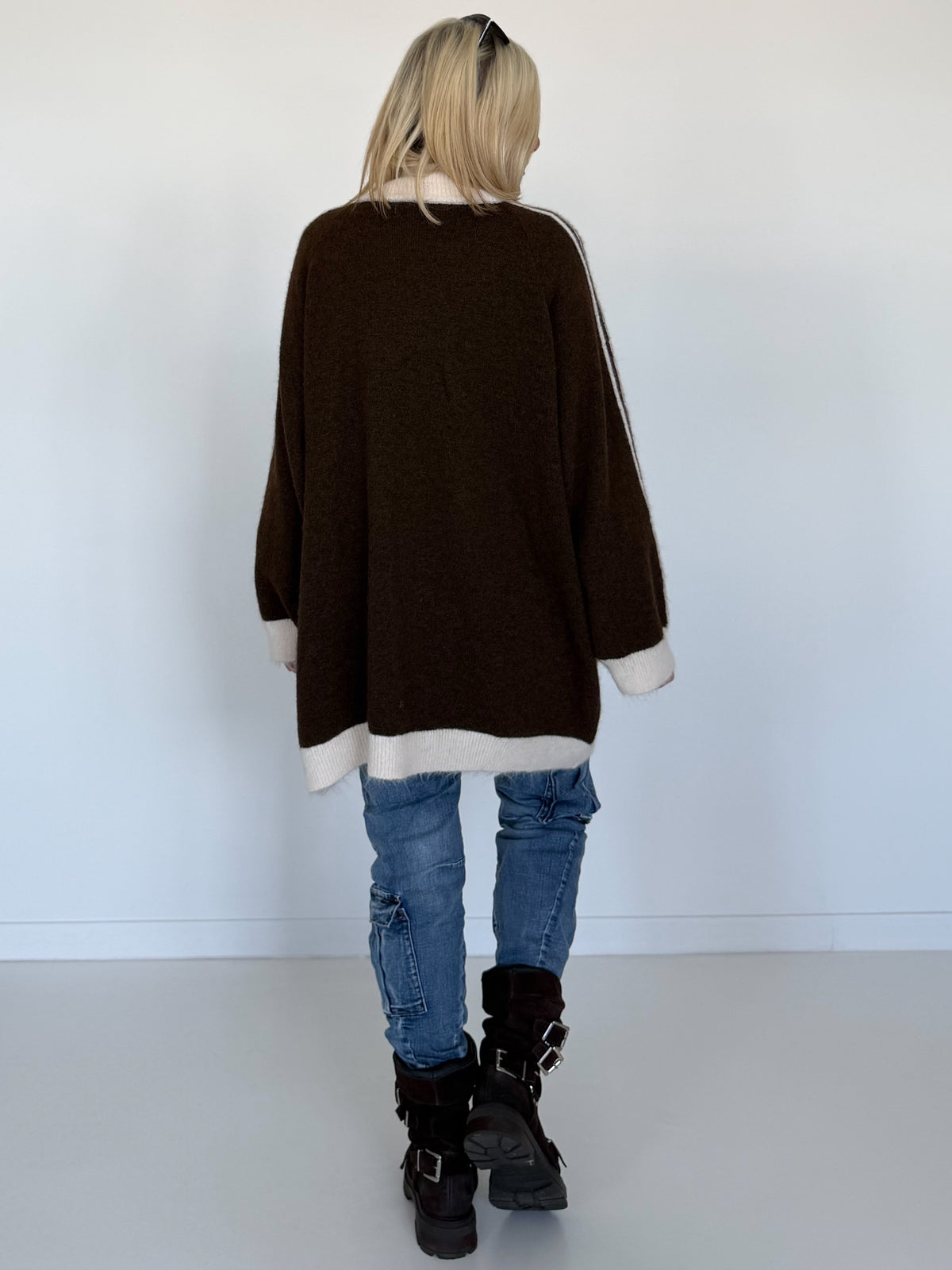 Oversized Long-Strickjacke mit Streifen - mokka-beige