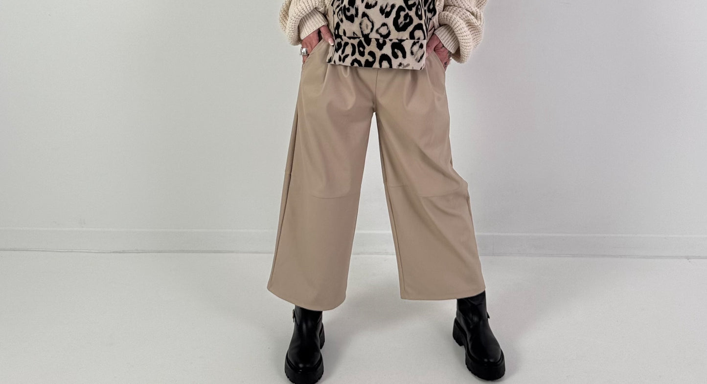 Leather-look culottes, model "Loose Mind" - beige