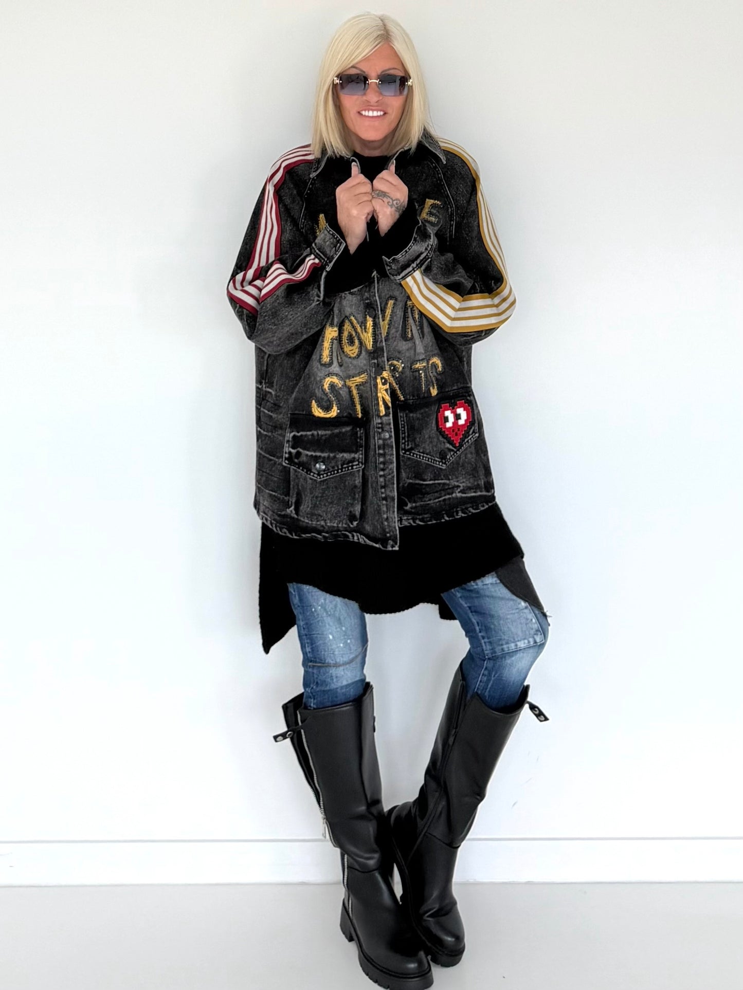 Oversized Jeansjacke mit Pailletten - used-black ( lieferbar ab ca. 01.09.26)
