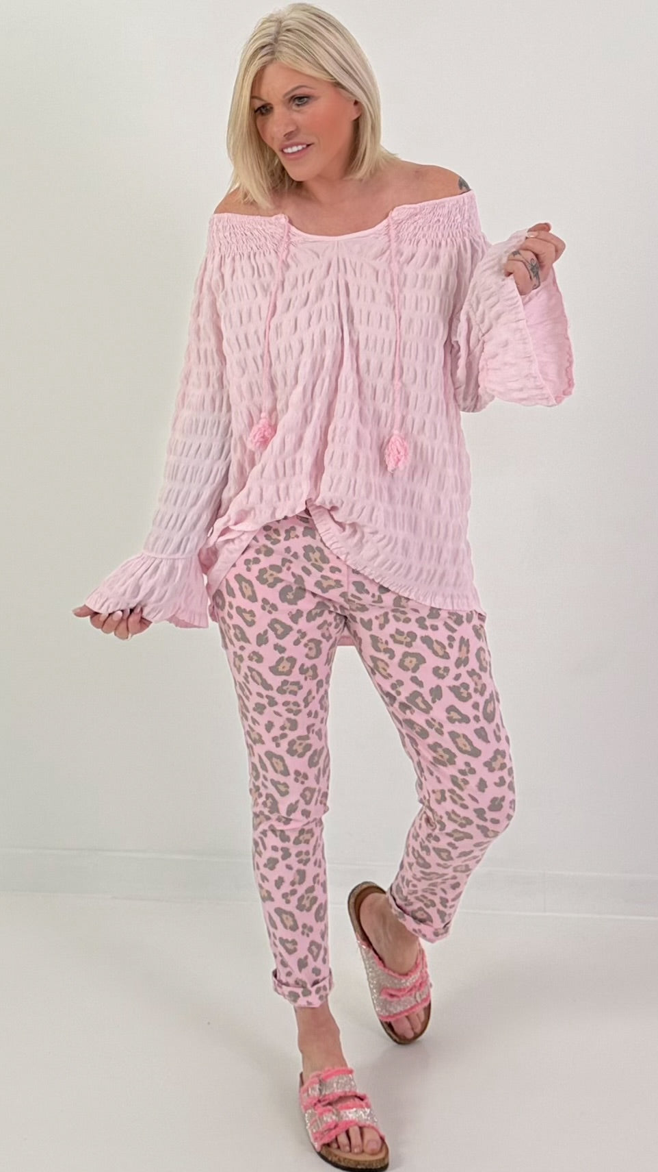 Structured tunic with tie belt and flounced sleeves - pink