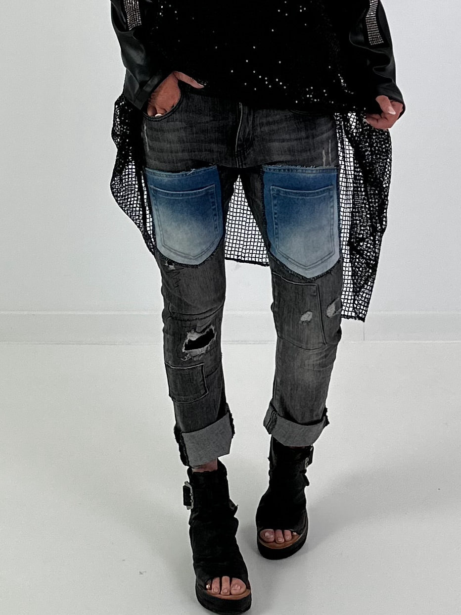 Destroyed Jeans with trendy details - used black