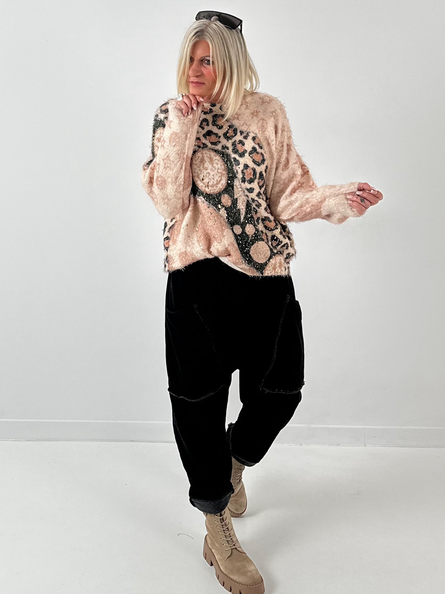 Sweater model "Glam Smile" - beige-multicolored