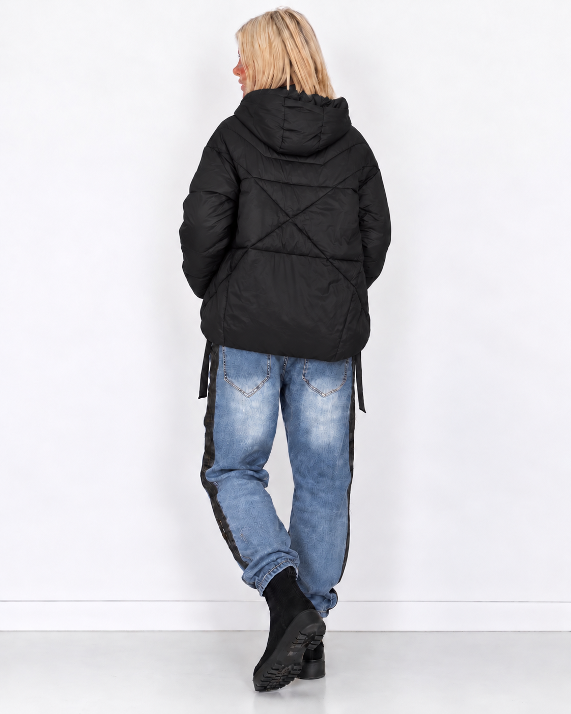 Daunenjacke mit Kapuze - schwarz