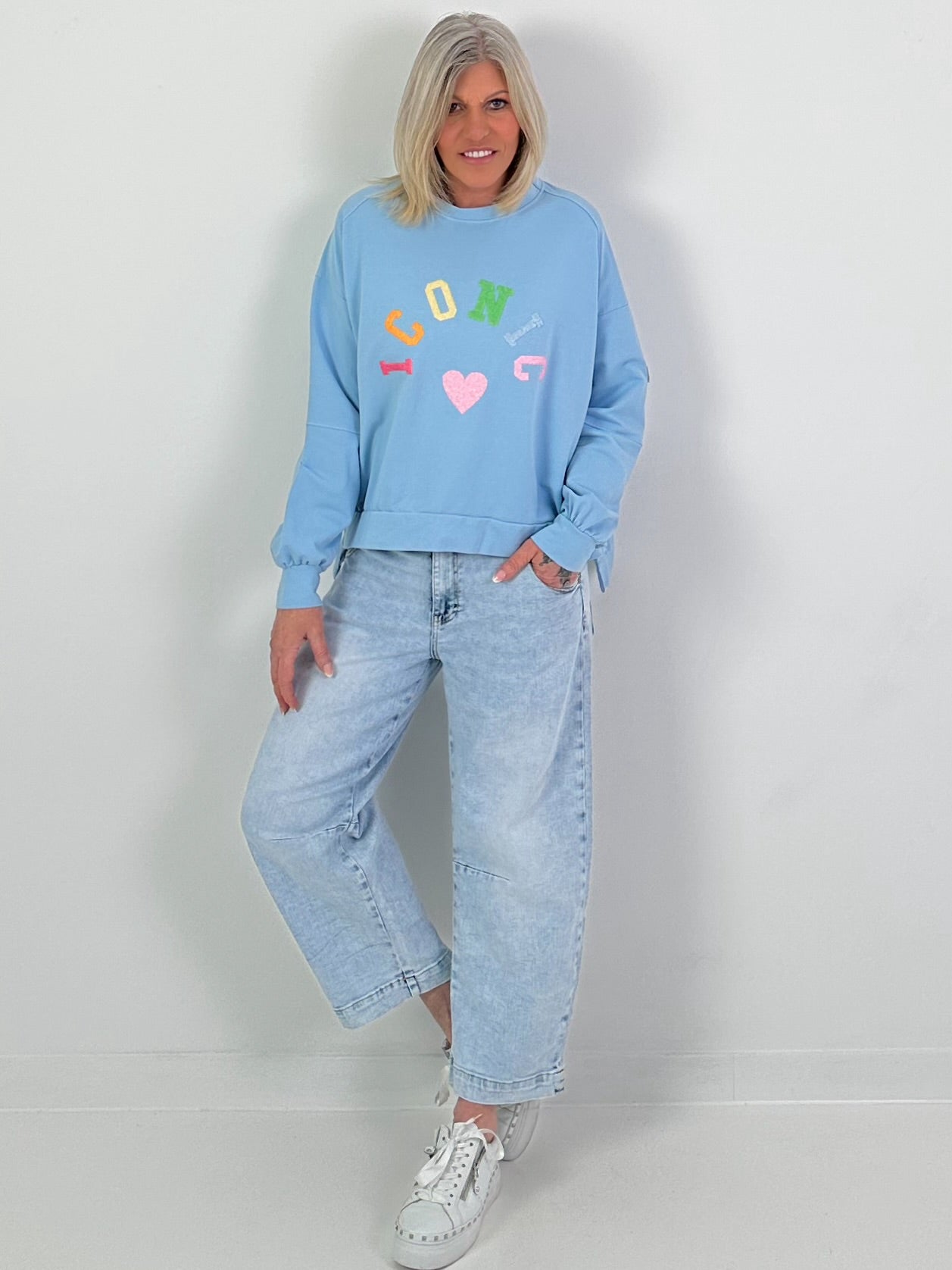 Sweater ICONIC - hellblau