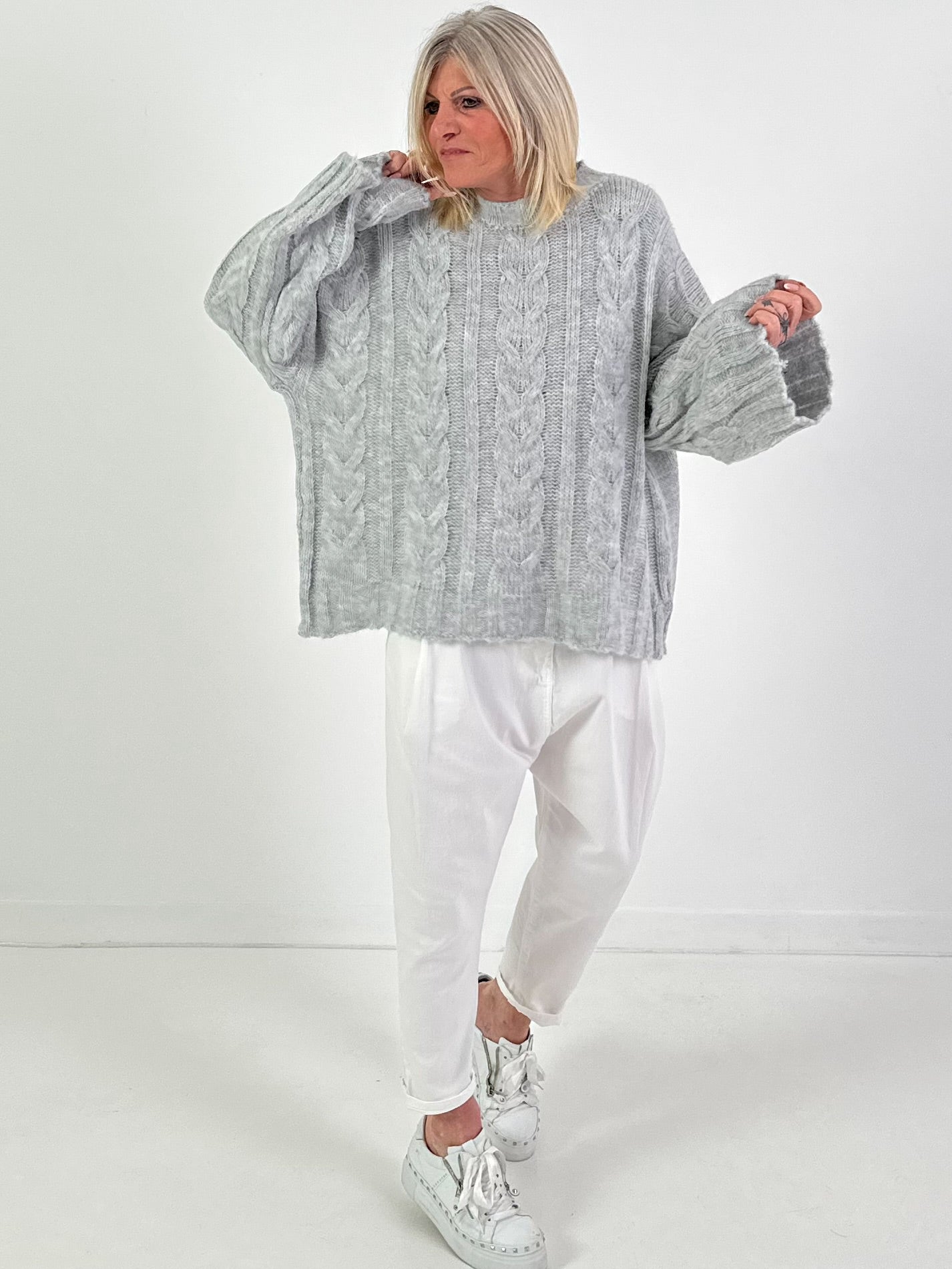 Pullover Modell "Soft Cable Knit" - hellgrau