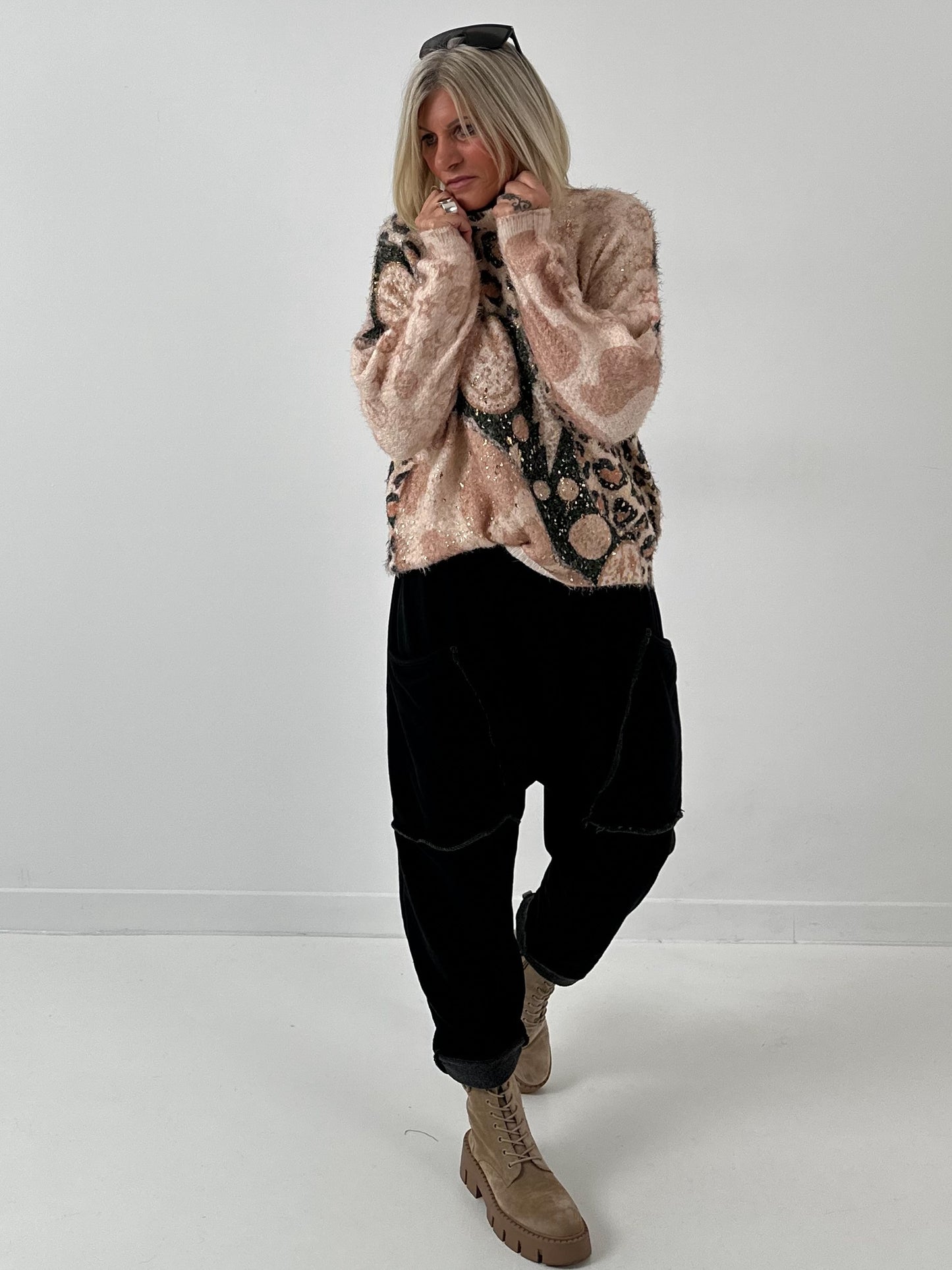 Sweater model "Glam Smile" - beige-multicolored