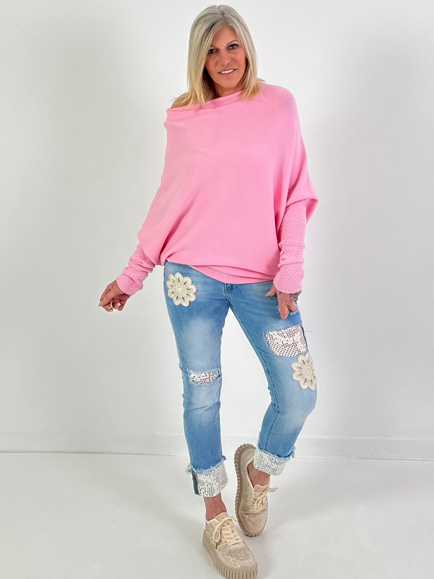 Pullover with leg warmers, model "Fluid Form" - pink