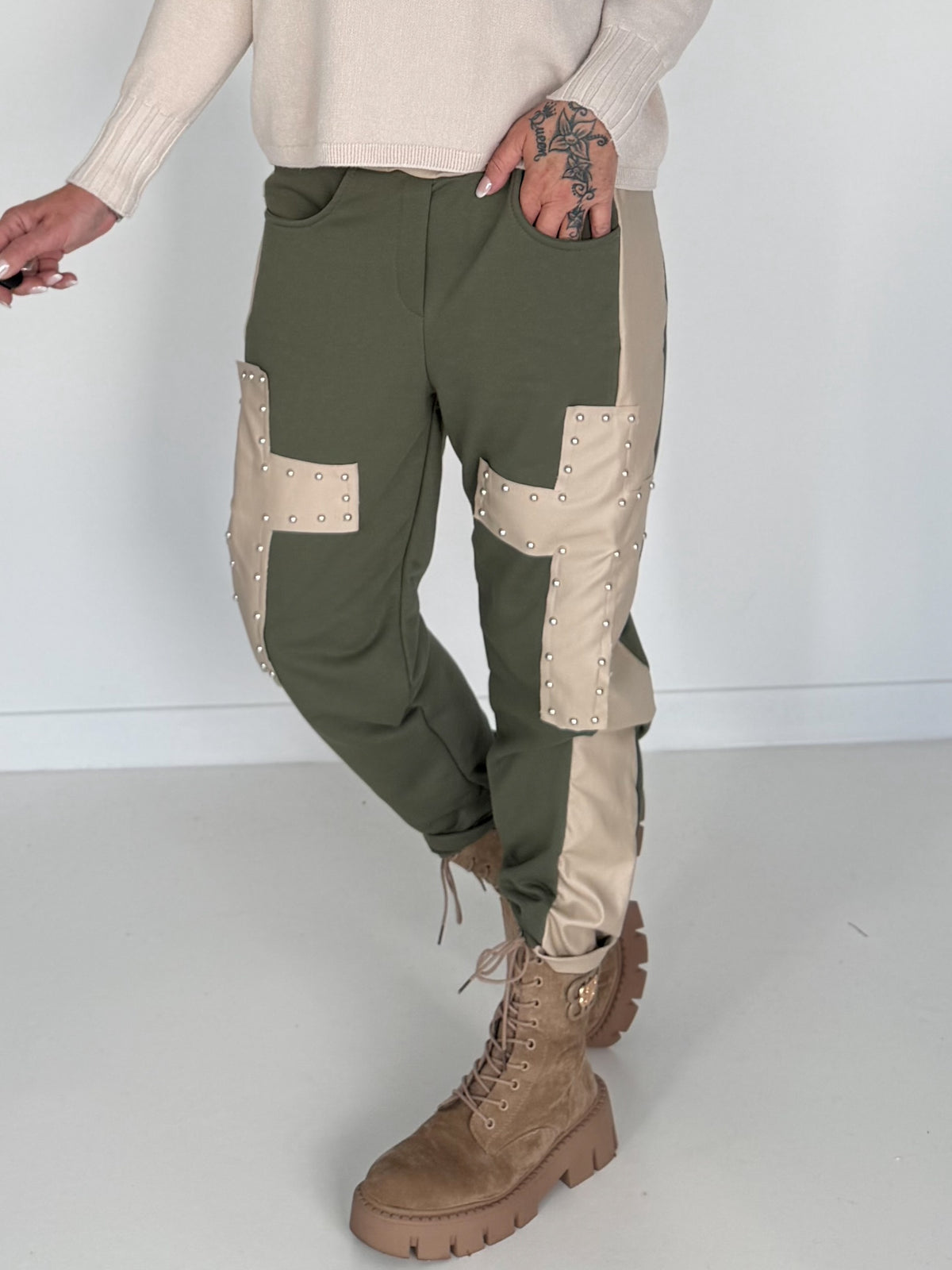 Sweathose im Materialmix - oliv-beige
