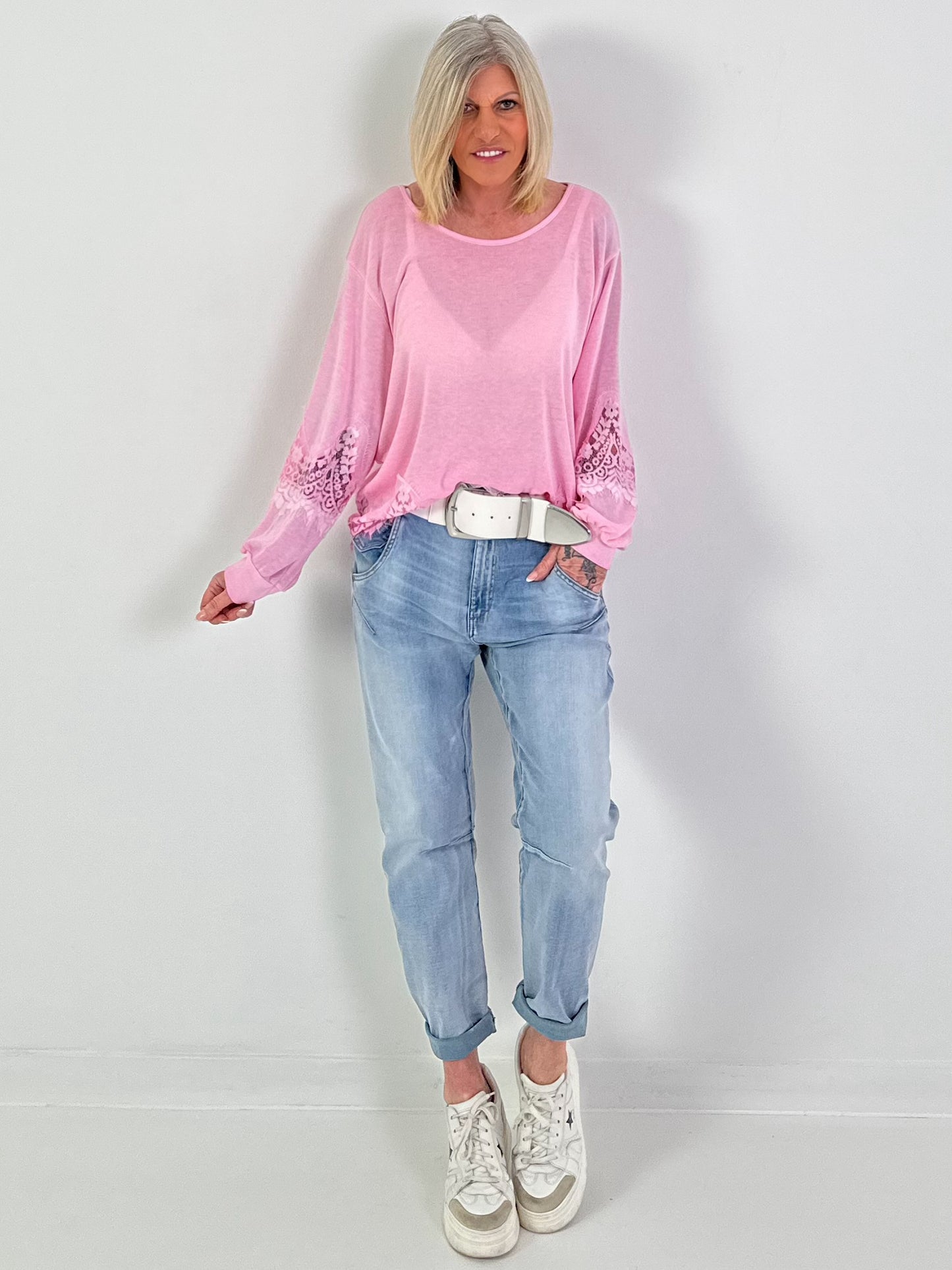 Pullover mit Spitzeneinsätzen - rosa