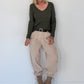 Rippshirt mit fransigem V-Ausschnitt - oliv