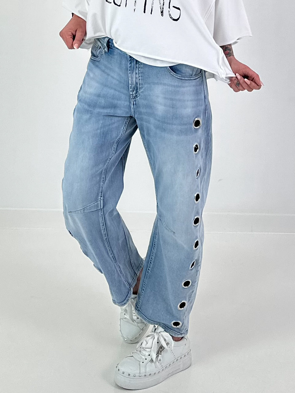 Jeans mit Ösen - denim