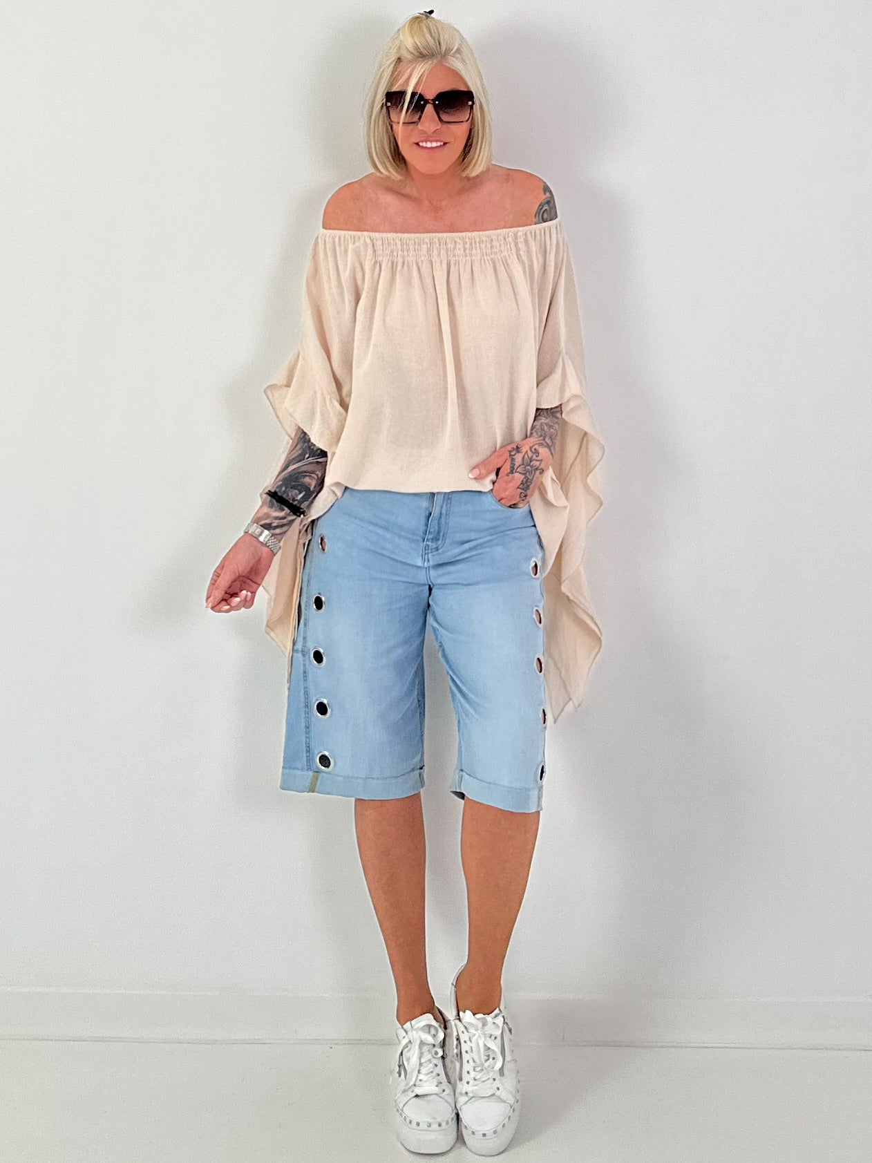 Tunic with side ruffles - beige